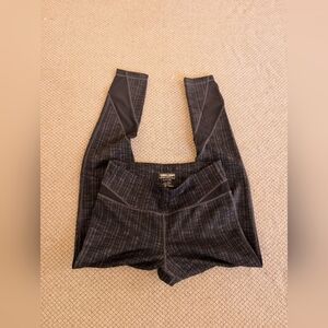 🎀$5 Kirkland Signature Women's Black Leggings